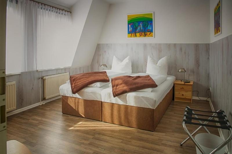 H&H Apartments Im Herzen Der Stadt In Der Lange Strasse Geraeumig Ruhig Mit Kueche Und Esstisch ไกรฟ์สวัลด์ ภายนอก รูปภาพ