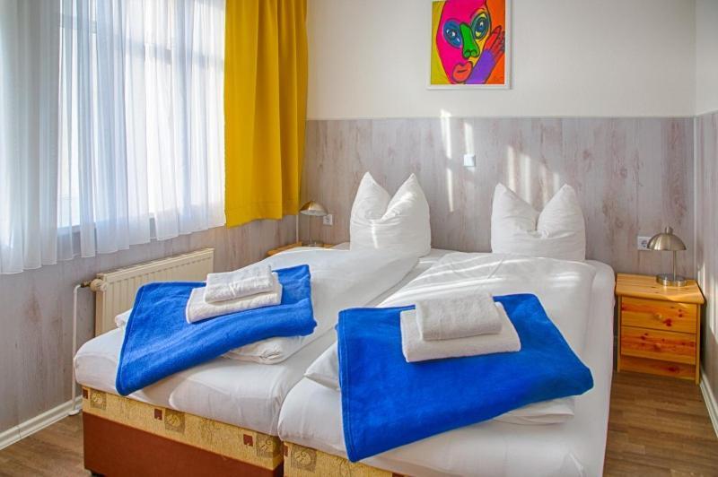H&H Apartments Im Herzen Der Stadt In Der Lange Strasse Geraeumig Ruhig Mit Kueche Und Esstisch ไกรฟ์สวัลด์ ภายนอก รูปภาพ
