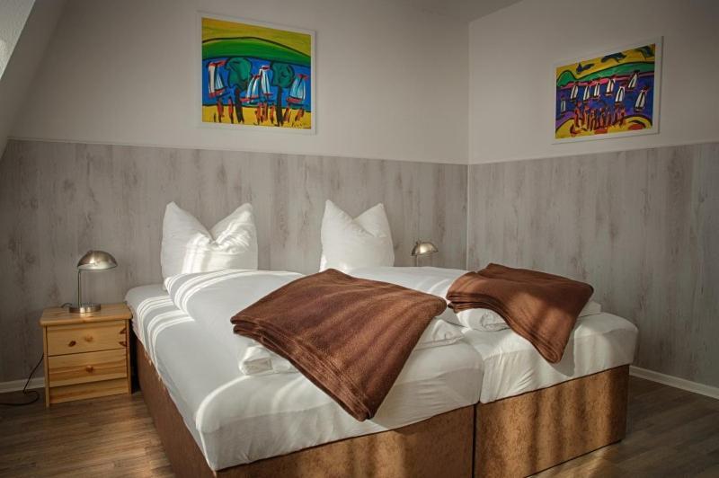 H&H Apartments Im Herzen Der Stadt In Der Lange Strasse Geraeumig Ruhig Mit Kueche Und Esstisch ไกรฟ์สวัลด์ ภายนอก รูปภาพ