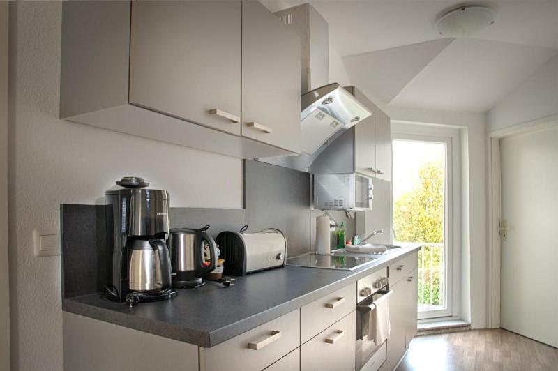 H&H Apartments Im Herzen Der Stadt In Der Lange Strasse Geraeumig Ruhig Mit Kueche Und Esstisch ไกรฟ์สวัลด์ ภายนอก รูปภาพ