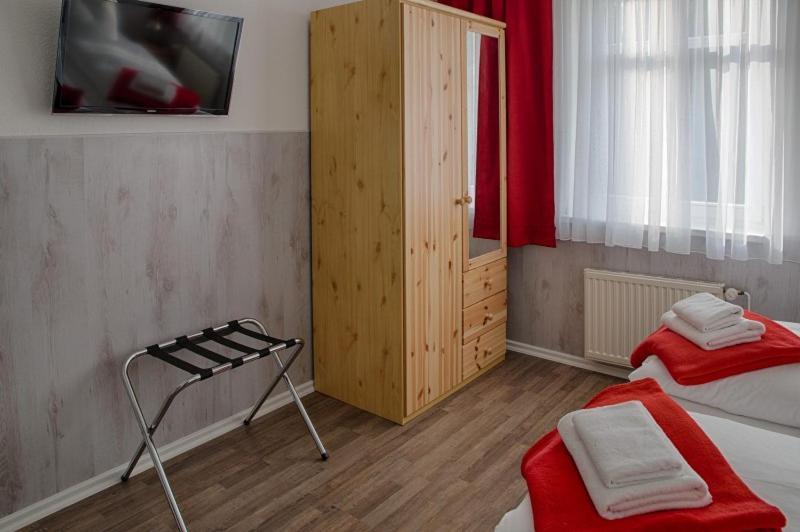 H&H Apartments Im Herzen Der Stadt In Der Lange Strasse Geraeumig Ruhig Mit Kueche Und Esstisch ไกรฟ์สวัลด์ ภายนอก รูปภาพ