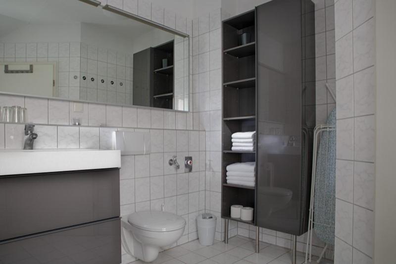 H&H Apartments Im Herzen Der Stadt In Der Lange Strasse Geraeumig Ruhig Mit Kueche Und Esstisch ไกรฟ์สวัลด์ ภายนอก รูปภาพ